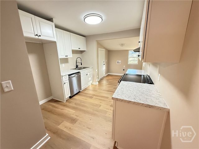 2224 Greenwood Street, Savannah, GA 31404