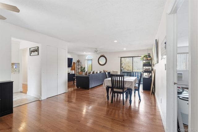 11 Granada Cres 6, White Plains, NY 10603