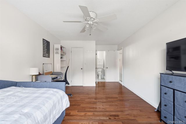 11 Granada Cres 6, White Plains, NY 10603