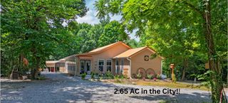 150 4Th St, Tellico Plains, TN 37385