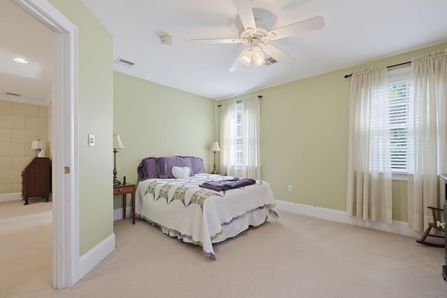 23 Lenox Dr, Franklin, MA 02038