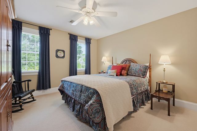 23 Lenox Dr, Franklin, MA 02038