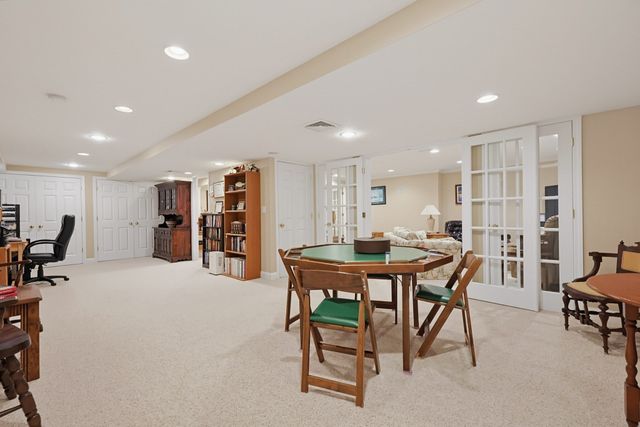 23 Lenox Dr, Franklin, MA 02038