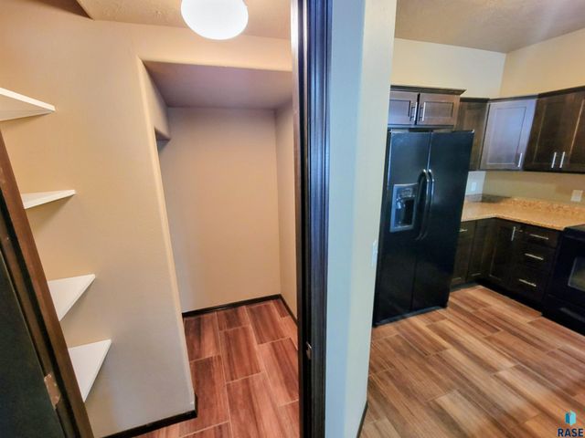 2905 E Indigo Pl Place, Sioux Falls, SD 57108