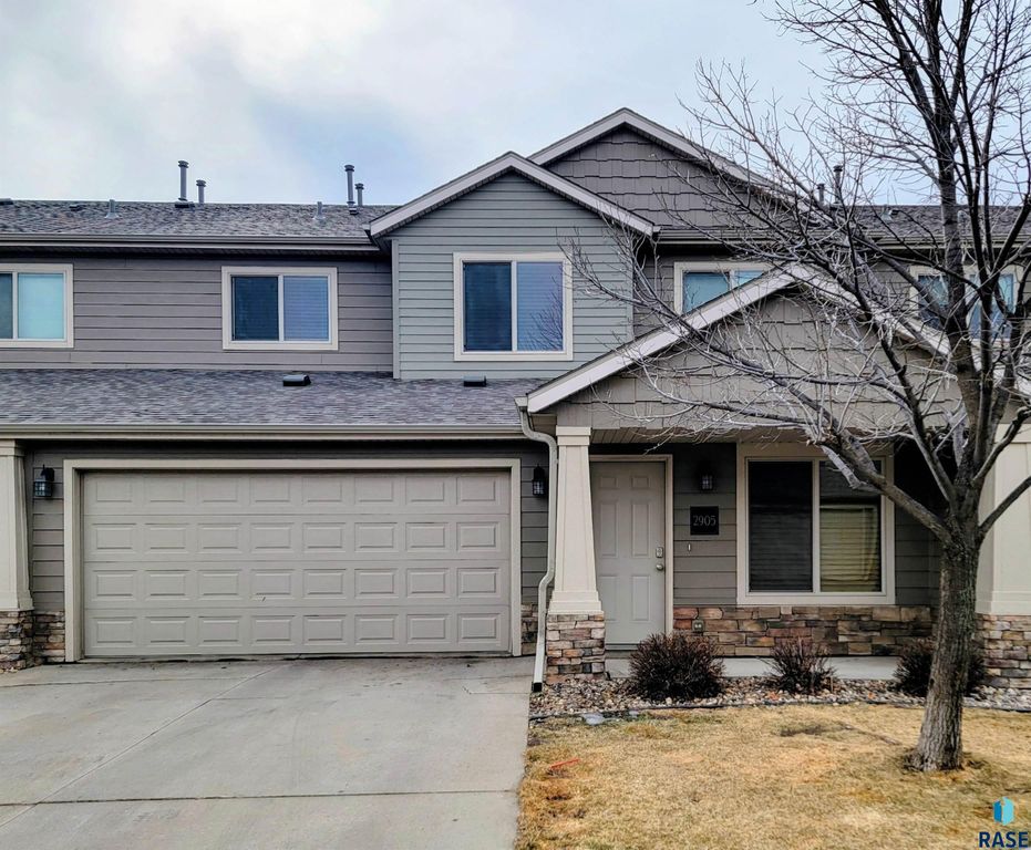 2905 E Indigo Pl Place, Sioux Falls, SD 57108