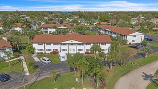 7043 NEW POST DRIVE 1, North Fort Myers, FL 33917