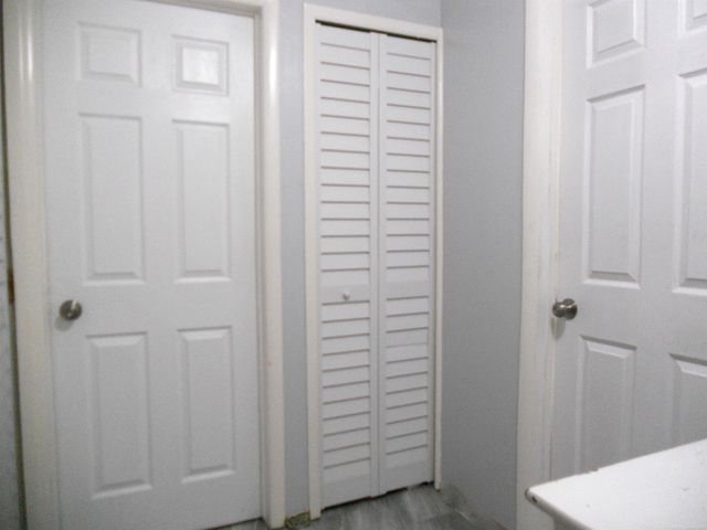 8225 DARTMOUTH Avenue, Warren, MI 48093