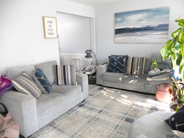 8225 DARTMOUTH Avenue, Warren, MI 48093