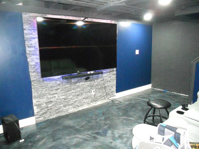 8225 DARTMOUTH Avenue, Warren, MI 48093