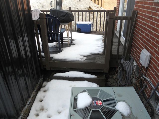 8225 DARTMOUTH Avenue, Warren, MI 48093