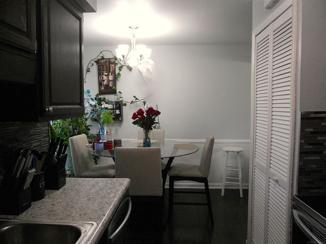 8225 DARTMOUTH Avenue, Warren, MI 48093