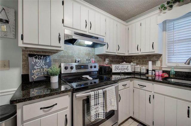 12 Wooddale Drive SW, Cartersville, GA 30120