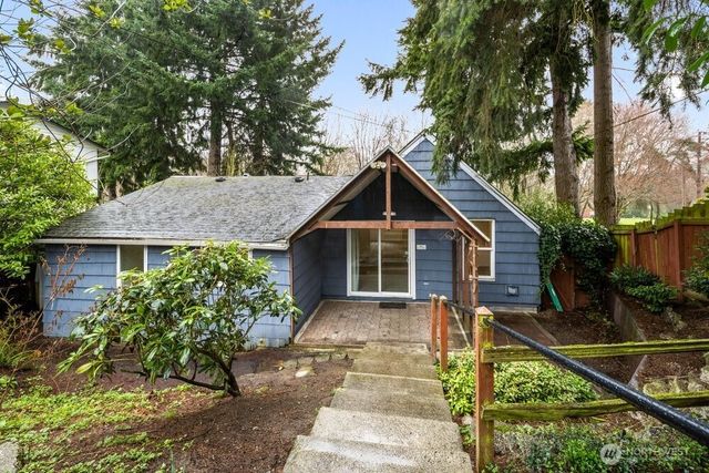 4618 S 3rd Avenue, Everett, WA 98203