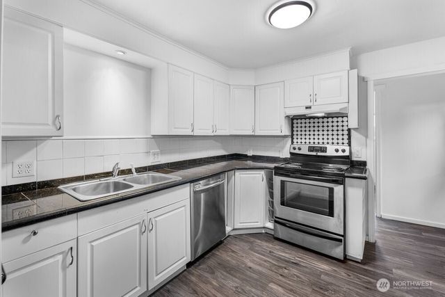 4618 S 3rd Avenue, Everett, WA 98203