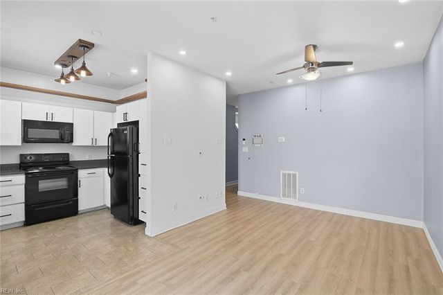 100 Chambers RD, Newport News, VA 23602