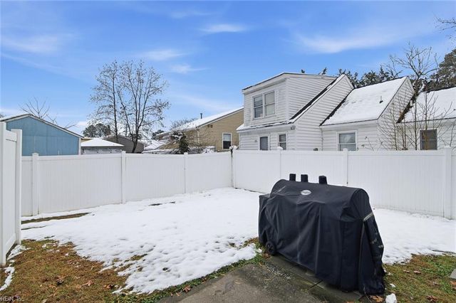 100 Chambers RD, Newport News, VA 23602