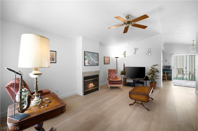 5449 Bugle Way 102, Las Vegas, NV 89108