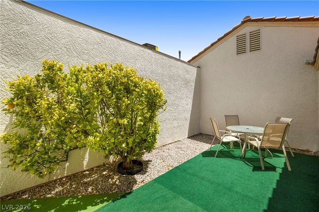 5449 Bugle Way 102, Las Vegas, NV 89108