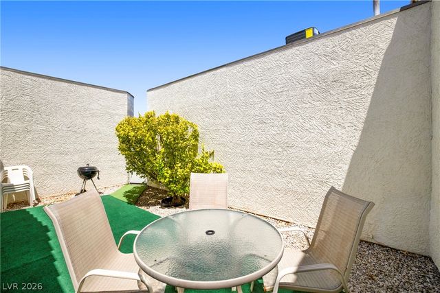 5449 Bugle Way 102, Las Vegas, NV 89108