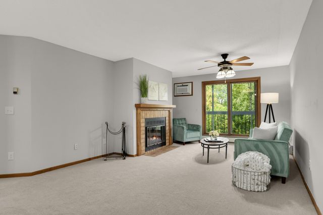1011 41st Avenue NE 319, Columbia Heights, MN 55421
