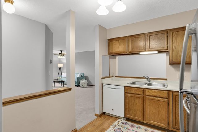 1011 41st Avenue NE 319, Columbia Heights, MN 55421