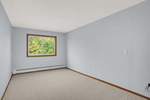 1011 41st Avenue NE 319, Columbia Heights, MN 55421