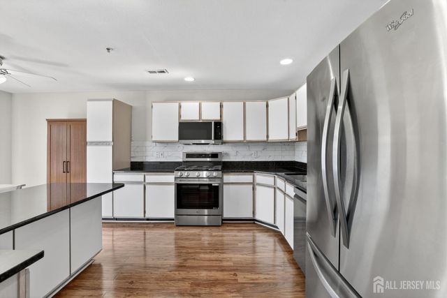 217 Prestwick Way, Edison, NJ 08820