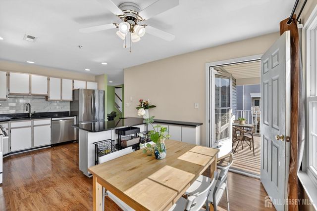 217 Prestwick Way, Edison, NJ 08820