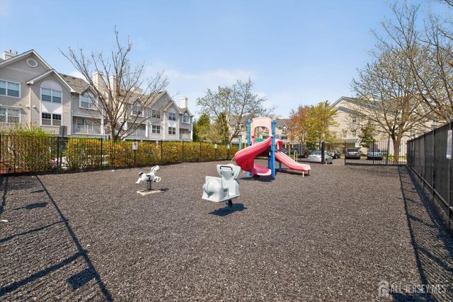 217 Prestwick Way, Edison, NJ 08820