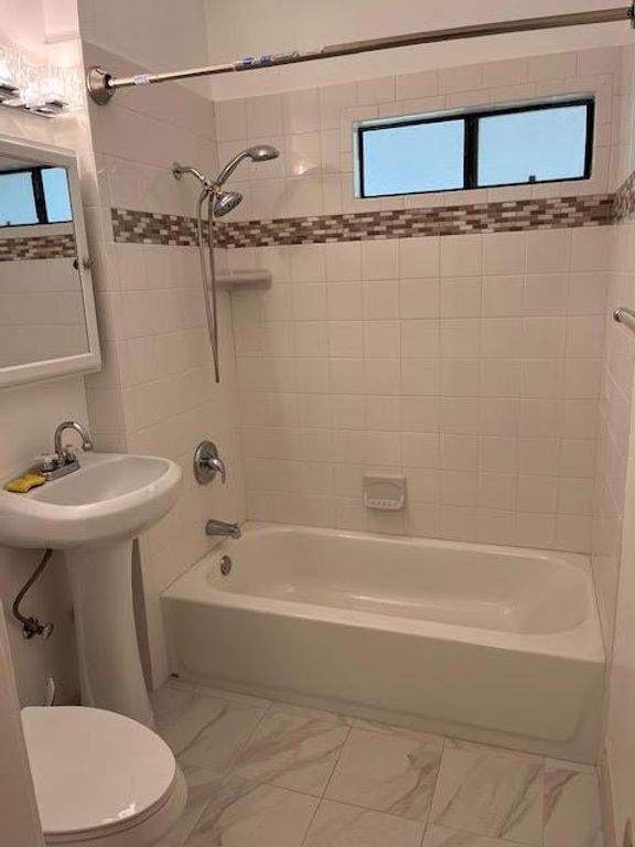 61 E Ellis, Stockton, CA 95204