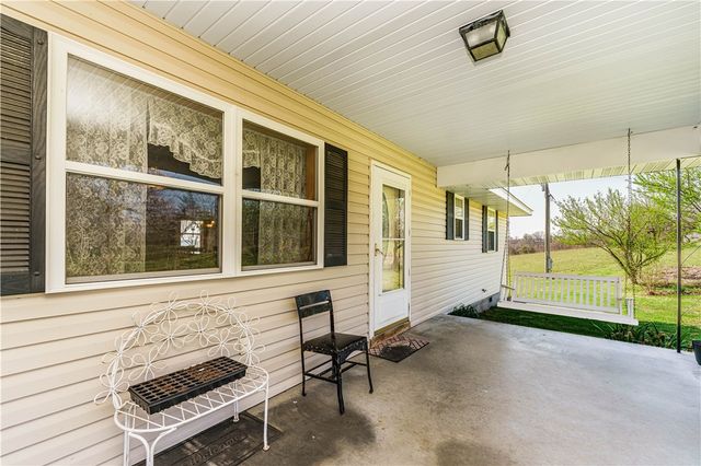 6390 County Road 302, Eureka Springs, AR 72632