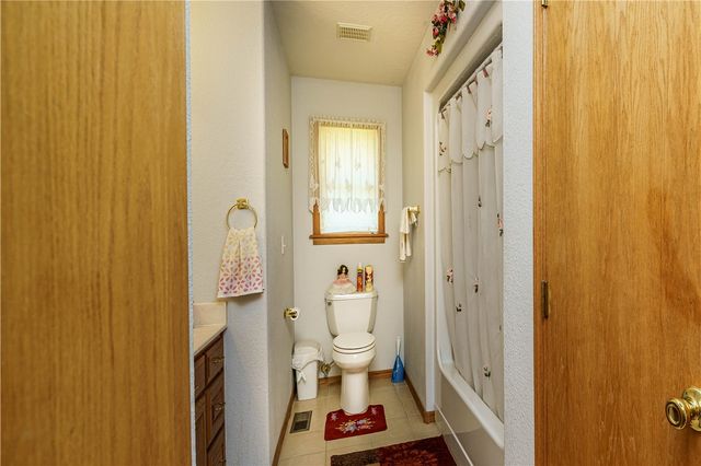 6390 County Road 302, Eureka Springs, AR 72632