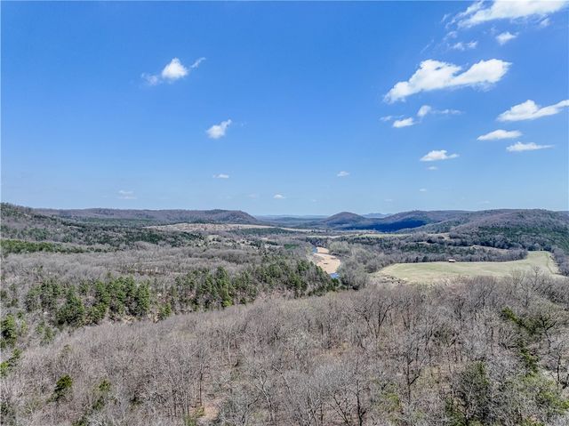 6390 County Road 302, Eureka Springs, AR 72632