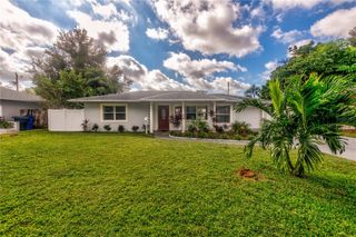 5244 35TH TERRACE N, St Petersburg, FL 33710