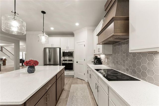 1081 Holly Drive, Loganville, GA 30052