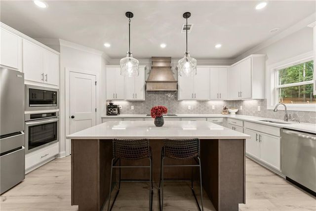 1081 Holly Drive, Loganville, GA 30052