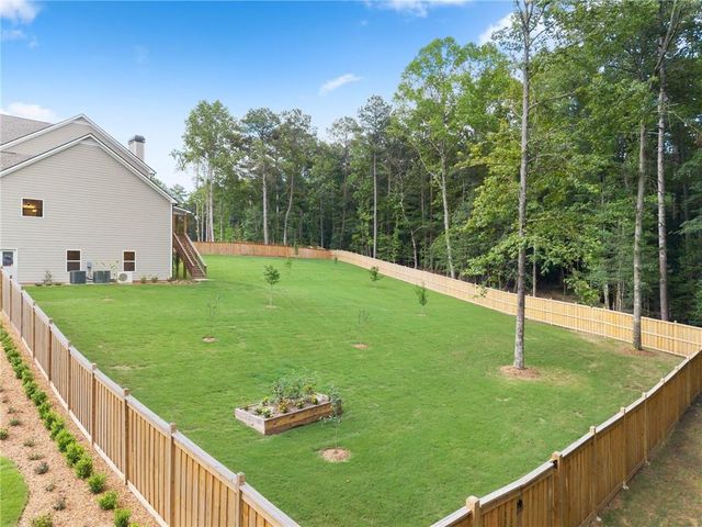 1081 Holly Drive, Loganville, GA 30052