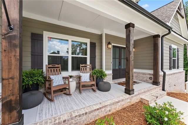 1081 Holly Drive, Loganville, GA 30052
