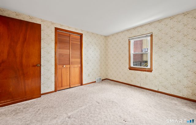 27 Baldwin Street, Meriden, CT 06451