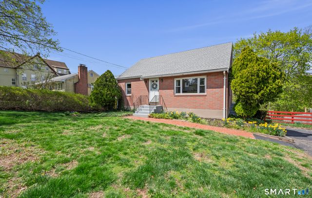 27 Baldwin Street, Meriden, CT 06451