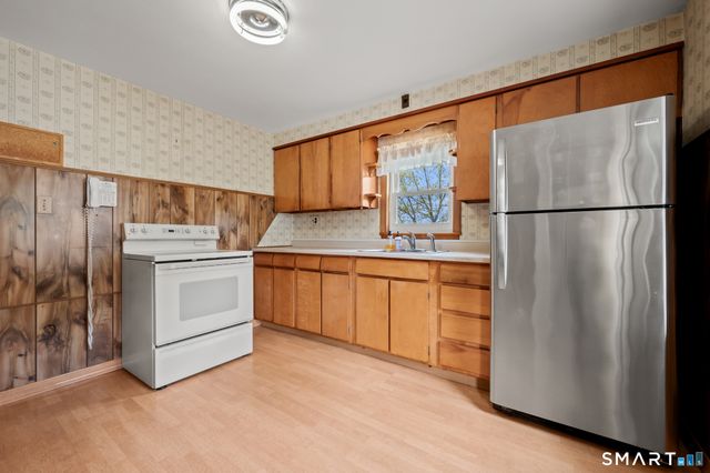 27 Baldwin Street, Meriden, CT 06451