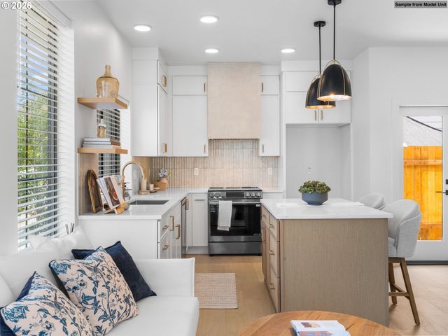 4992 Ne 26th Ave 3, Portland, OR 97211