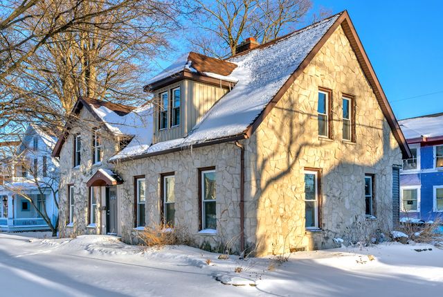 1112 Jefferson Avenue, La Porte, IN 46350