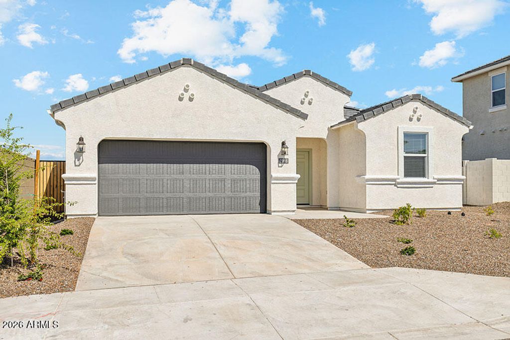 1521 E CURRIER Drive E, Casa Grande, AZ 85122
