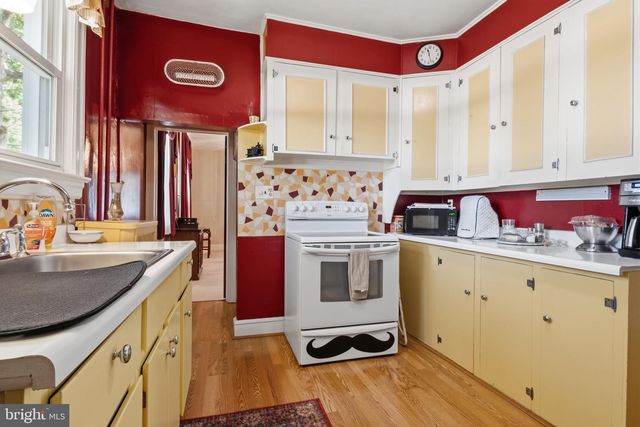 164 FRANKLIN ST, Swedesboro, NJ 08085