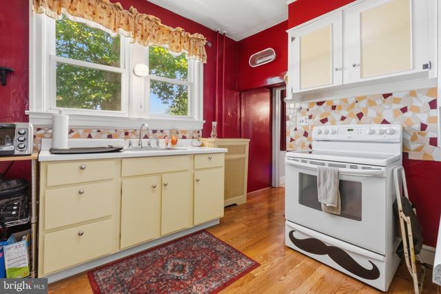 164 FRANKLIN ST, Swedesboro, NJ 08085
