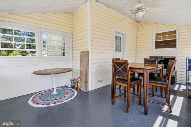 164 FRANKLIN ST, Swedesboro, NJ 08085