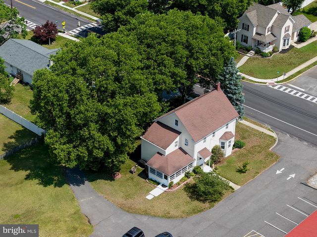 164 FRANKLIN ST, Swedesboro, NJ 08085