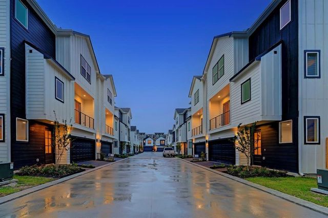 2204 Penny Derrick Lane, Houston, TX 77055