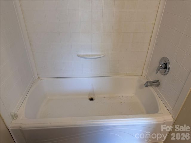 273 McMillan Drive, Hendersonville, NC 28792